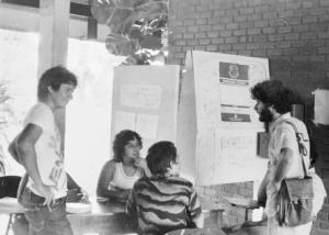 Na campanha do Centro Acadêmico Livre de História, Binho Marques articulava discursos, criava slogans e organizava movimentos. Preferia construir a cena sem ocupar o palco.